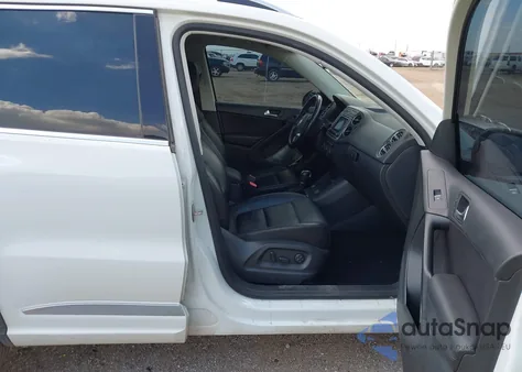 2017 Volkswagen Tiguan 2.0T Sport z USA, uszkodzony, nr VIN WVGTV7AX5HW506186